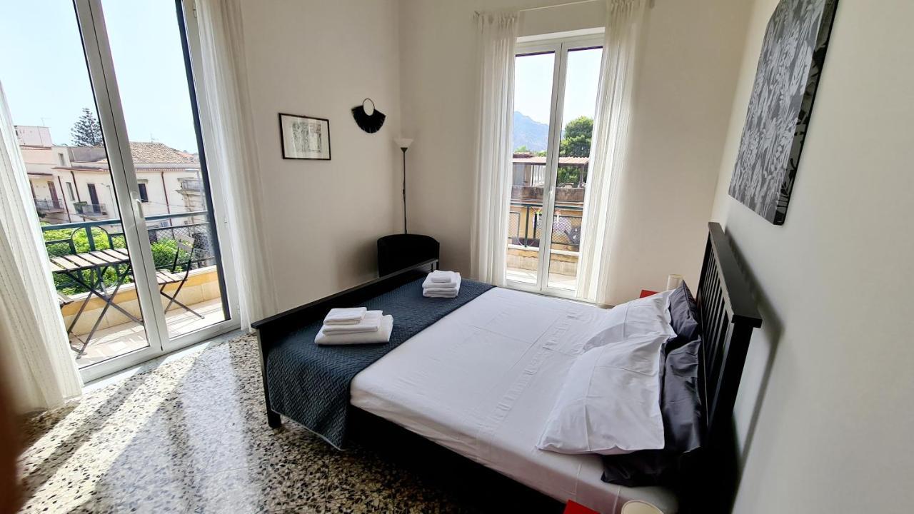 Arima Mondello Apartment Экстерьер фото