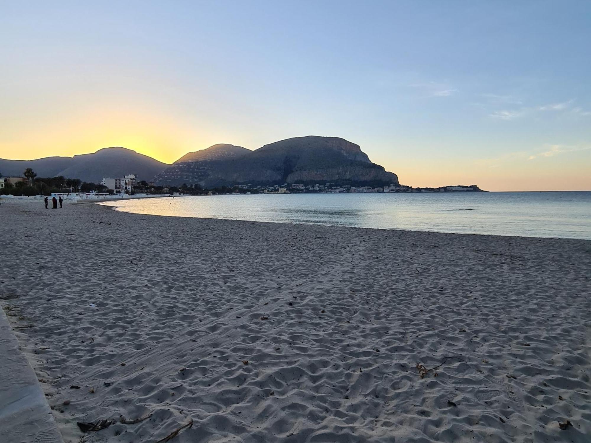 Arima Mondello Apartment Экстерьер фото